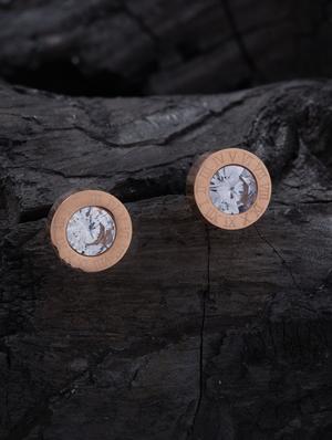 gold metal studs earring - 16952907 - Standard Image - 3