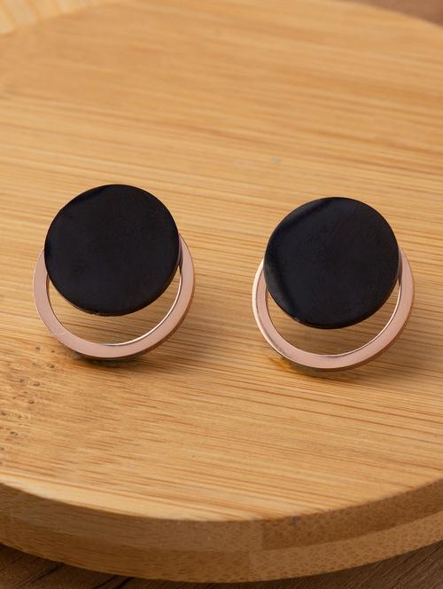black metal studs earring - 16952921 - Very Small Image - 1