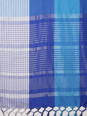 checkered woven saree with blouse - 16952944 - Standard Image - 4