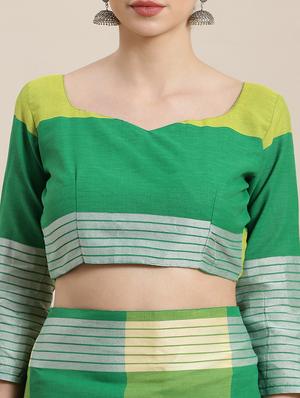 checkered woven saree with blouse - 16952947 - Standard Image - 3