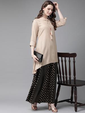 solid asymmetric kurta - 16953130 - Standard Image - 4