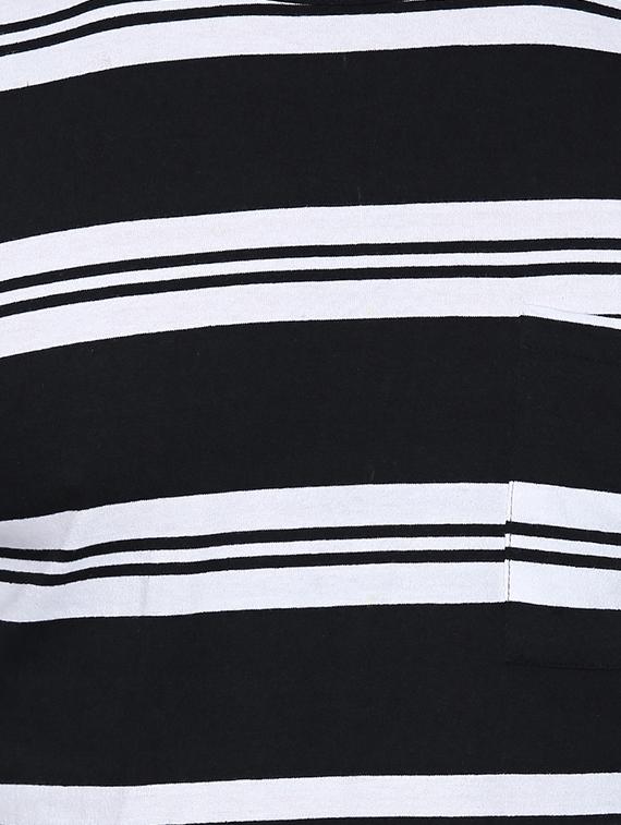 black striped pocket t-shirt - 16953401 - Zoom Image - 4