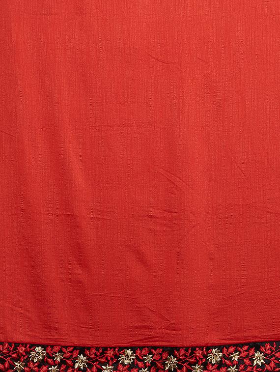 half & half embroidered saree with blouse - 16953674 - Zoom Image - 4