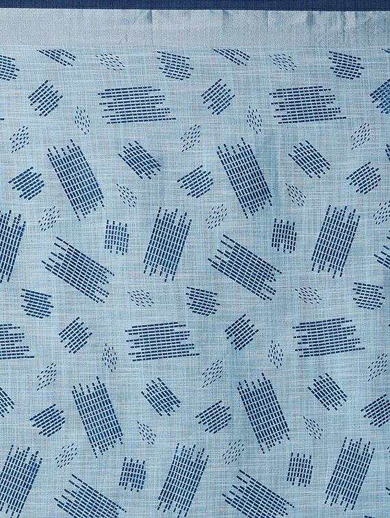 ikat printed saree with blouse - 16954227 - Zoom Image - 4