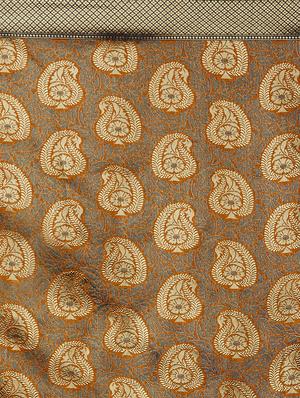 paisley banarasi saree with blouse - 16954281 - Standard Image - 4
