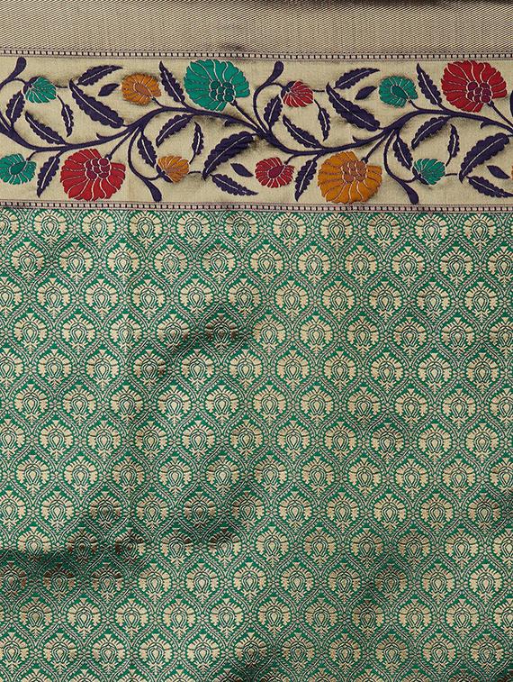 floral banarasi saree with blouse - 16954286 - Zoom Image - 4