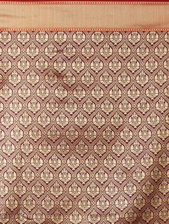 floral banarasi saree with blouse - 16954289 - Zoom Image - 4