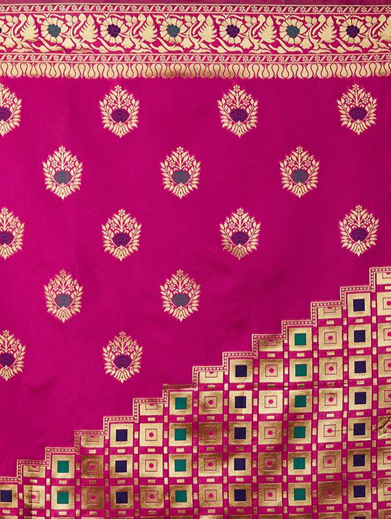 floral banarasi saree with blouse - 16954299 - Zoom Image - 4