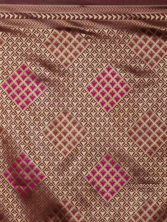 geometrical banarasi saree with blouse - 16954310 - Zoom Image - 4