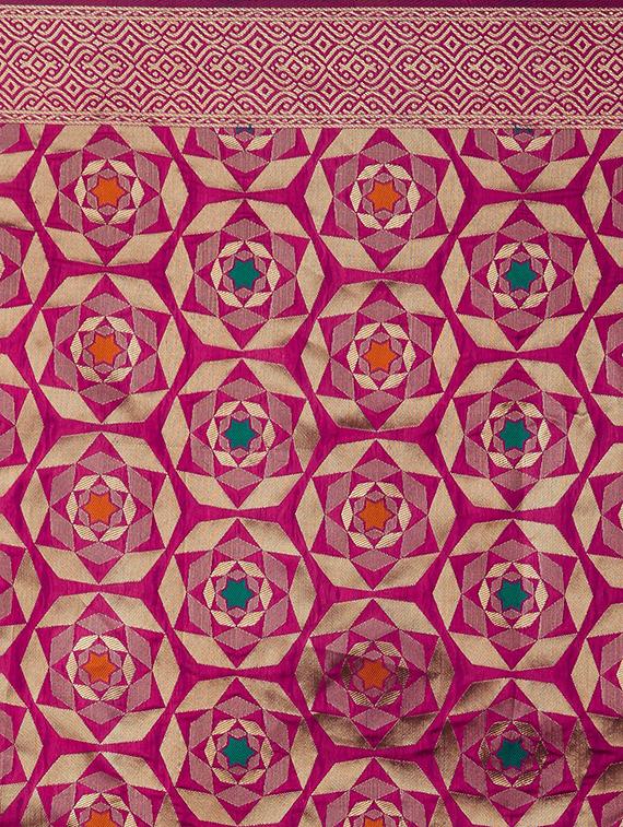 geometrical banarasi saree with blouse - 16954314 - Zoom Image - 4