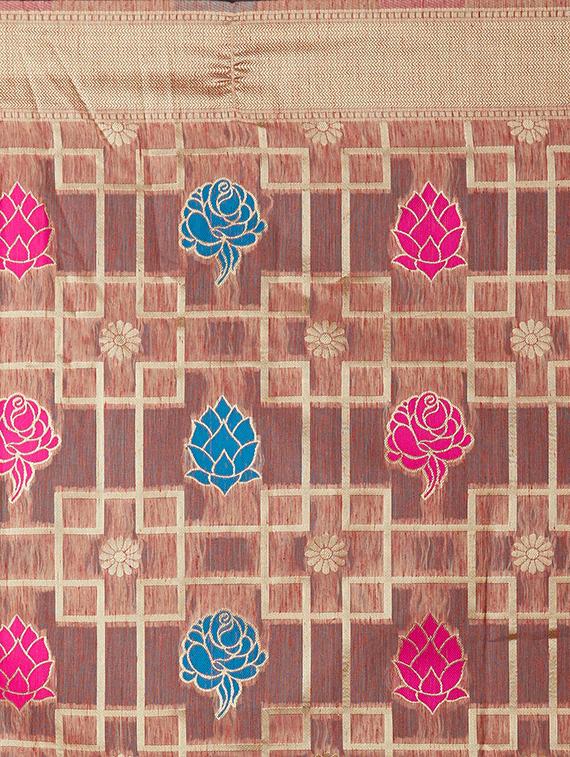 floral banarasi saree with blouse - 16954389 - Zoom Image - 4