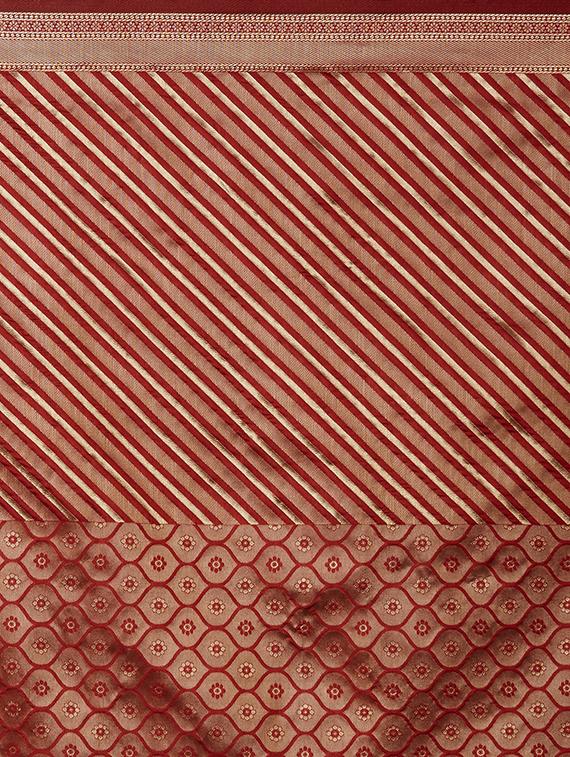 striped banarasi saree with blouse - 16954391 - Zoom Image - 4