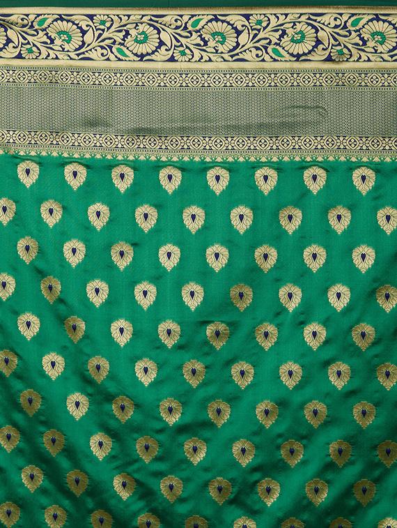 self design banarasi saree with blouse - 16954408 - Zoom Image - 4