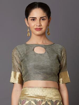 self design banarasi saree with blouse - 16954421 - Standard Image - 3