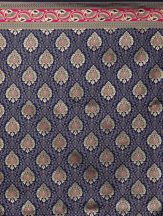 self design banarasi saree with blouse - 16954443 - Zoom Image - 4