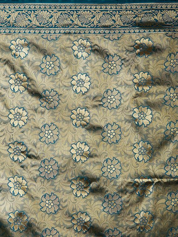 self design banarasi saree with blouse - 16954453 - Zoom Image - 4