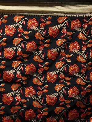 self design banarasi saree with blouse - 16954469 - Standard Image - 4