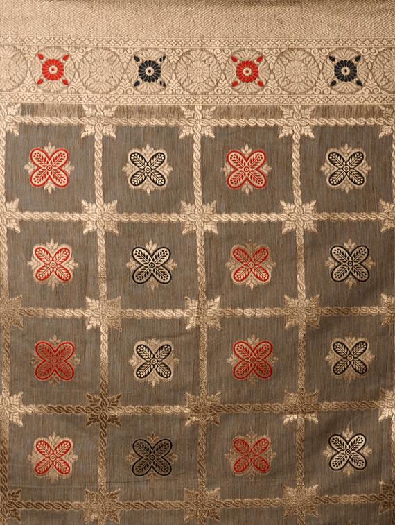 self design banarasi saree with blouse - 16954480 - Zoom Image - 4