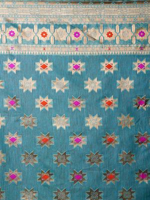 self design banarasi saree with blouse - 16954482 - Standard Image - 4