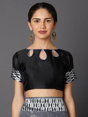 self design banarasi saree with blouse - 16954518 - Standard Image - 3