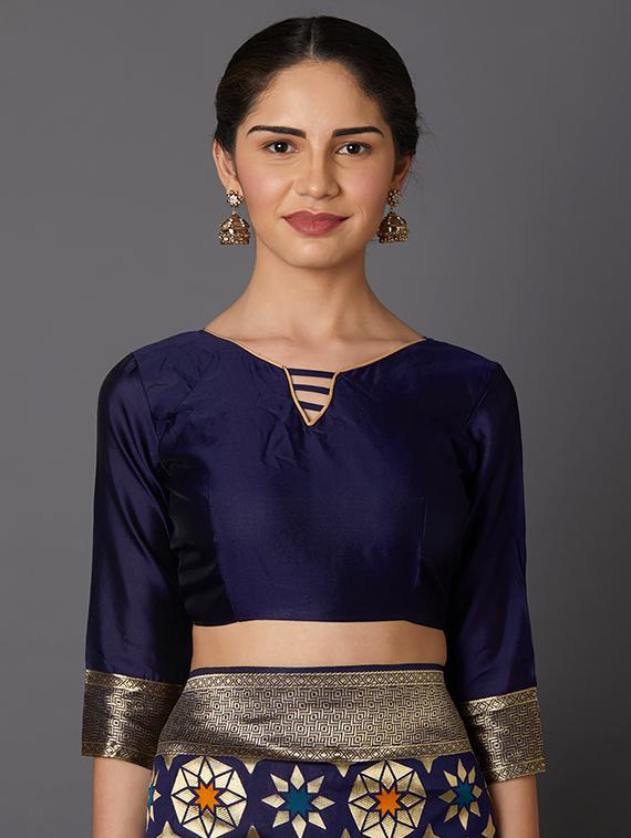self design banarasi saree with blouse - 16954527 - Zoom Image - 3