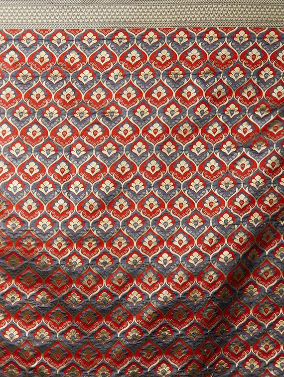 self design banarasi saree with blouse - 16954533 - Zoom Image - 4