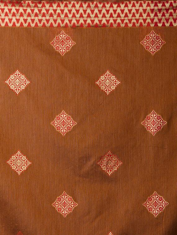 self design banarasi saree with blouse - 16954543 - Zoom Image - 4