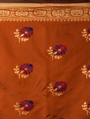 self design banarasi saree with blouse - 16954545 - Standard Image - 4