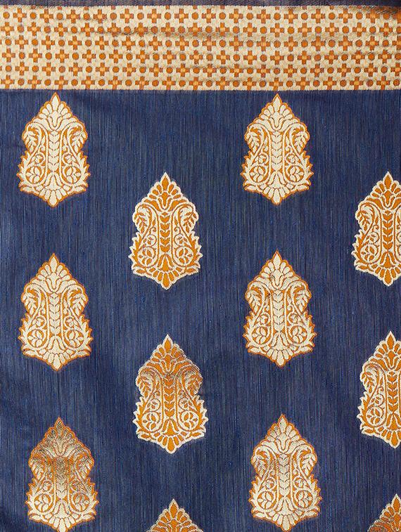 self design banarasi saree with blouse - 16954553 - Zoom Image - 4