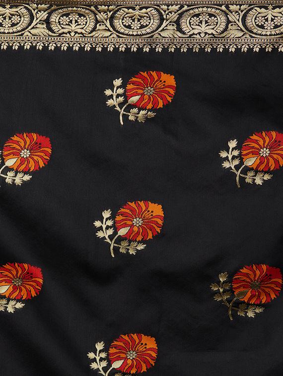 self design banarasi saree with blouse - 16954563 - Zoom Image - 4