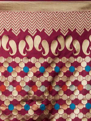 self design banarasi saree with blouse - 16954590 - Standard Image - 4