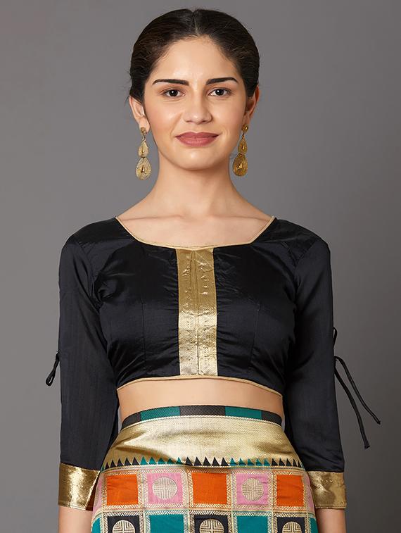 self design banarasi saree with blouse - 16954609 - Zoom Image - 3