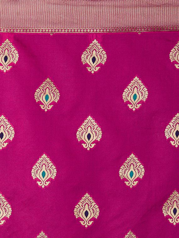 self design banarasi saree with blouse - 16954611 - Zoom Image - 4