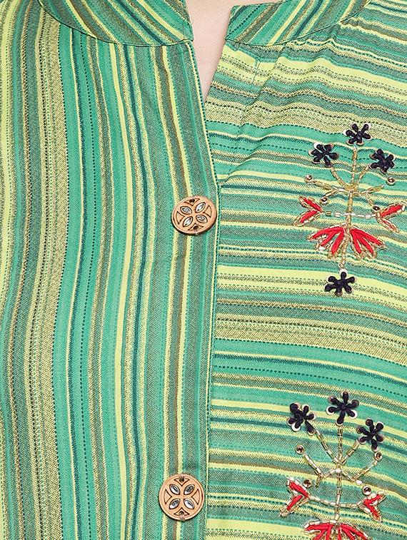 striped straight kurta - 16954719 - Zoom Image - 4