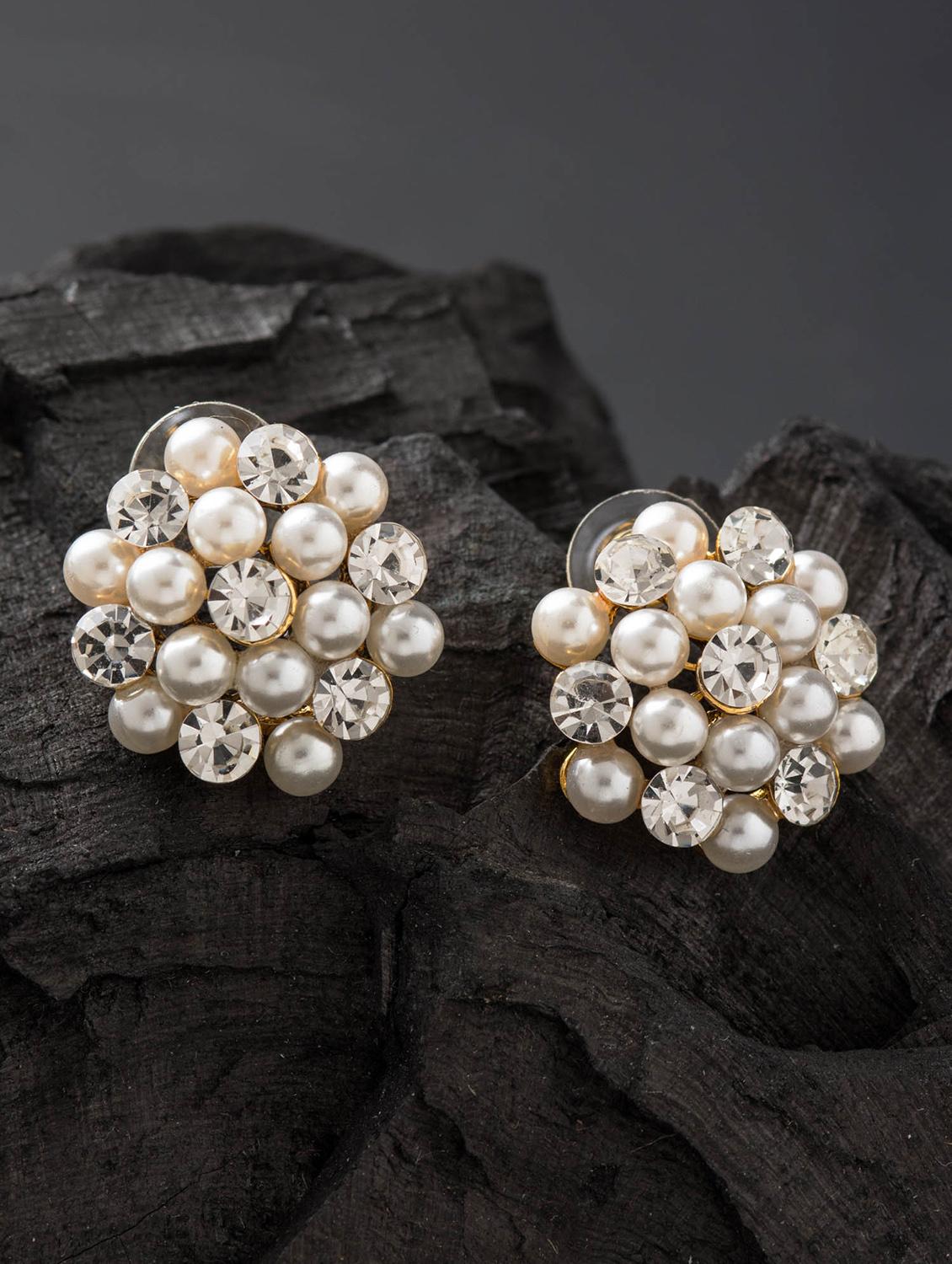 white brass studs earring - 16955327 - Zoom Image - 3