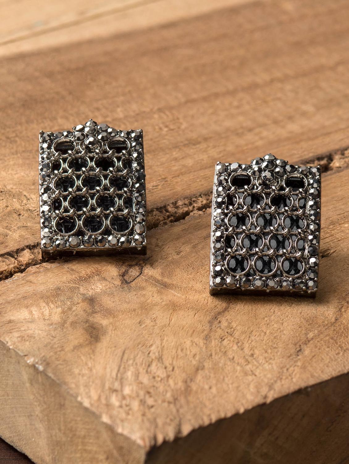 black brass studs earring - 16955331 - Zoom Image - 1