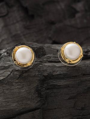 white brass studs earring - 16955349 - Standard Image - 3