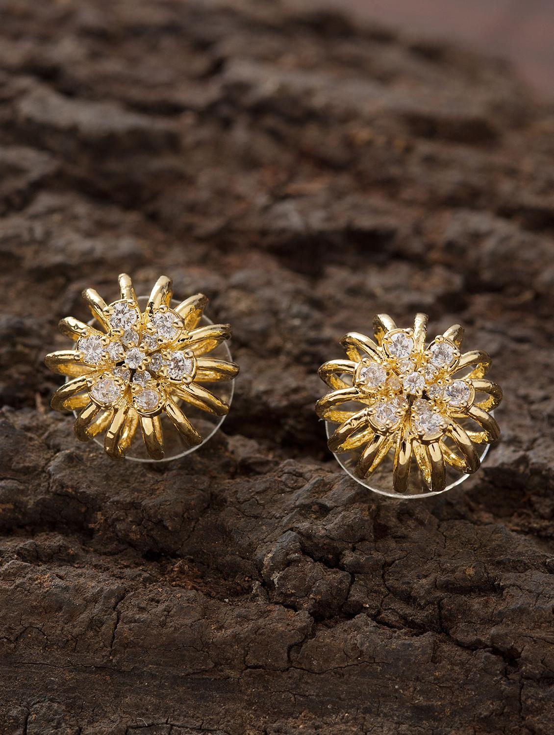 gold brass studs earring - 16955350 - Zoom Image - 3