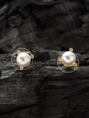 white brass studs earring - 16955360 - Standard Image - 3