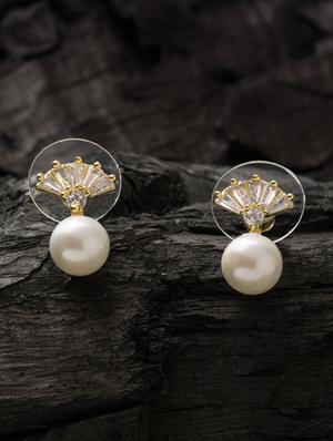 white brass studs earring - 16955362 - Standard Image - 3