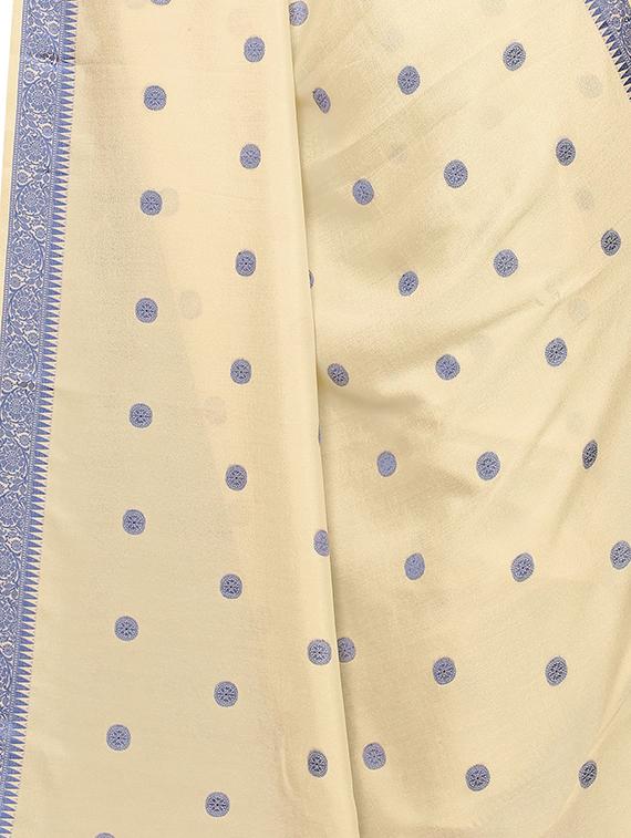 self design bordered saree with blouse - 16955992 - Zoom Image - 3