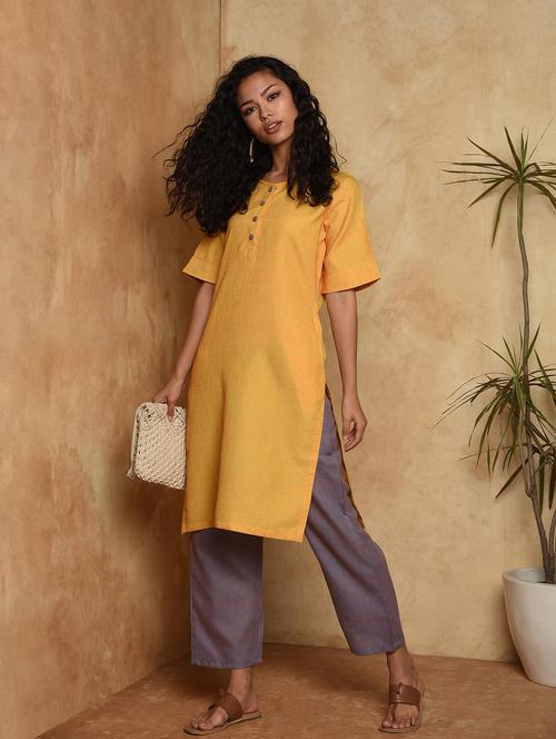 contrast solid straight kurta - 16957264 - Standard Image - 1