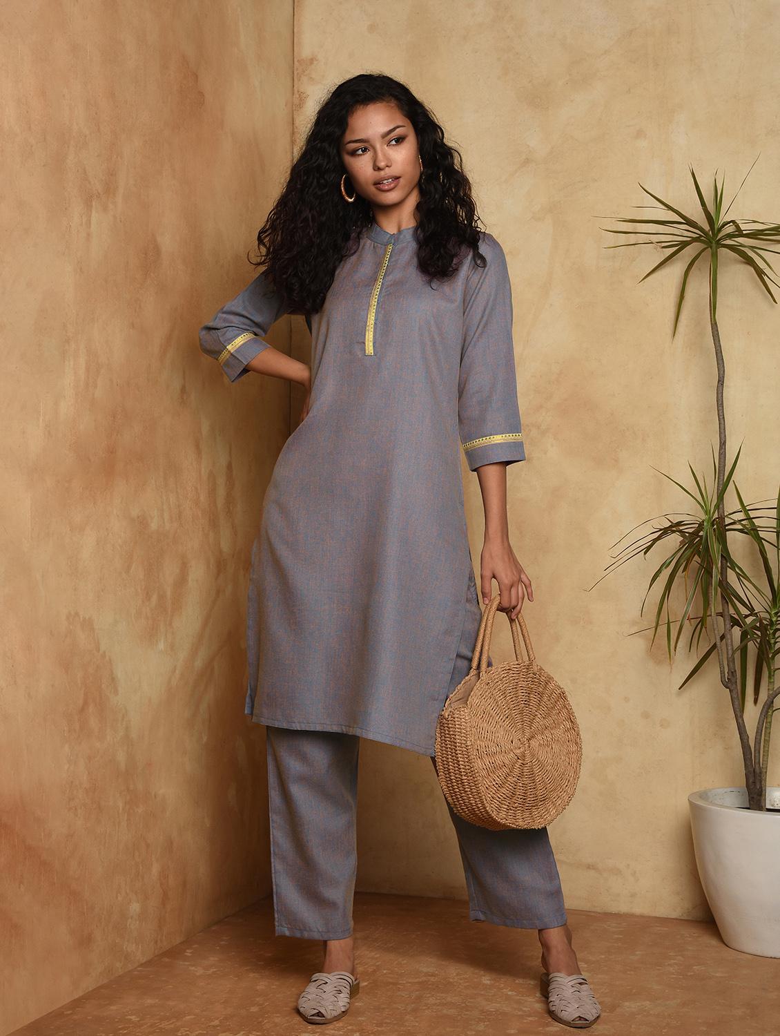 contrast solid straight kurta - 16957265 - Zoom Image - 1