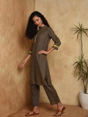 contrast solid straight kurta - 16957266 - Standard Image - 2
