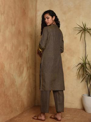 contrast solid straight kurta - 16957266 - Standard Image - 3
