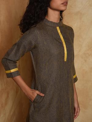 contrast solid straight kurta - 16957266 - Standard Image - 4