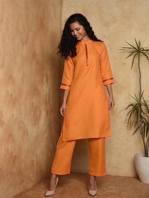 contrast solid straight kurta - 16957269 - Standard Image - 2