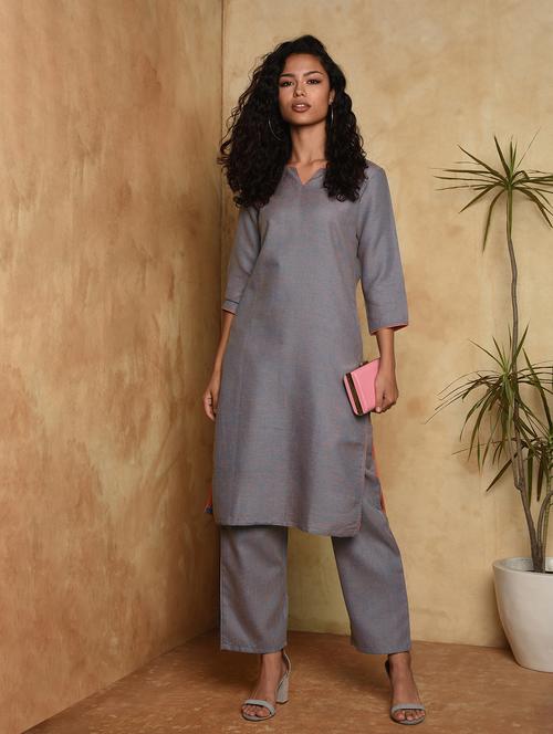 contrast solid straight kurta - 16957272 - Standard Image - 1