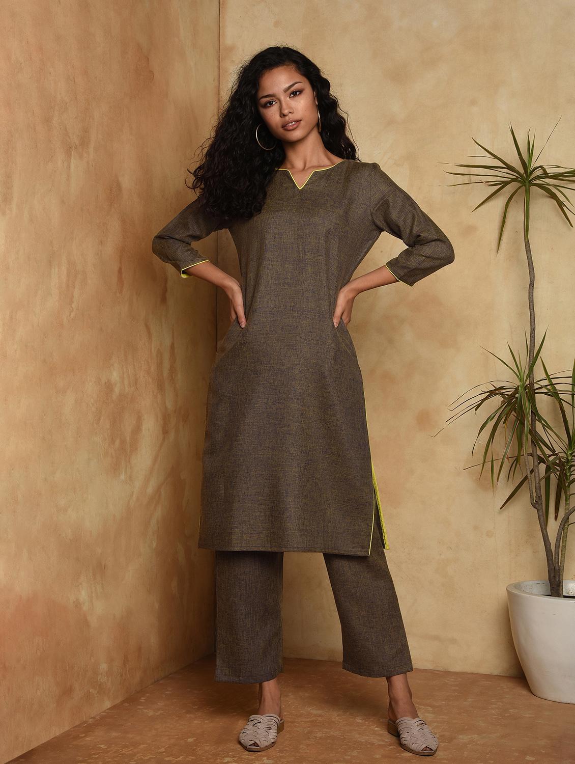 contrast solid straight kurta - 16957273 - Zoom Image - 3