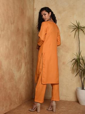 contrast solid straight kurta - 16957276 - Standard Image - 4